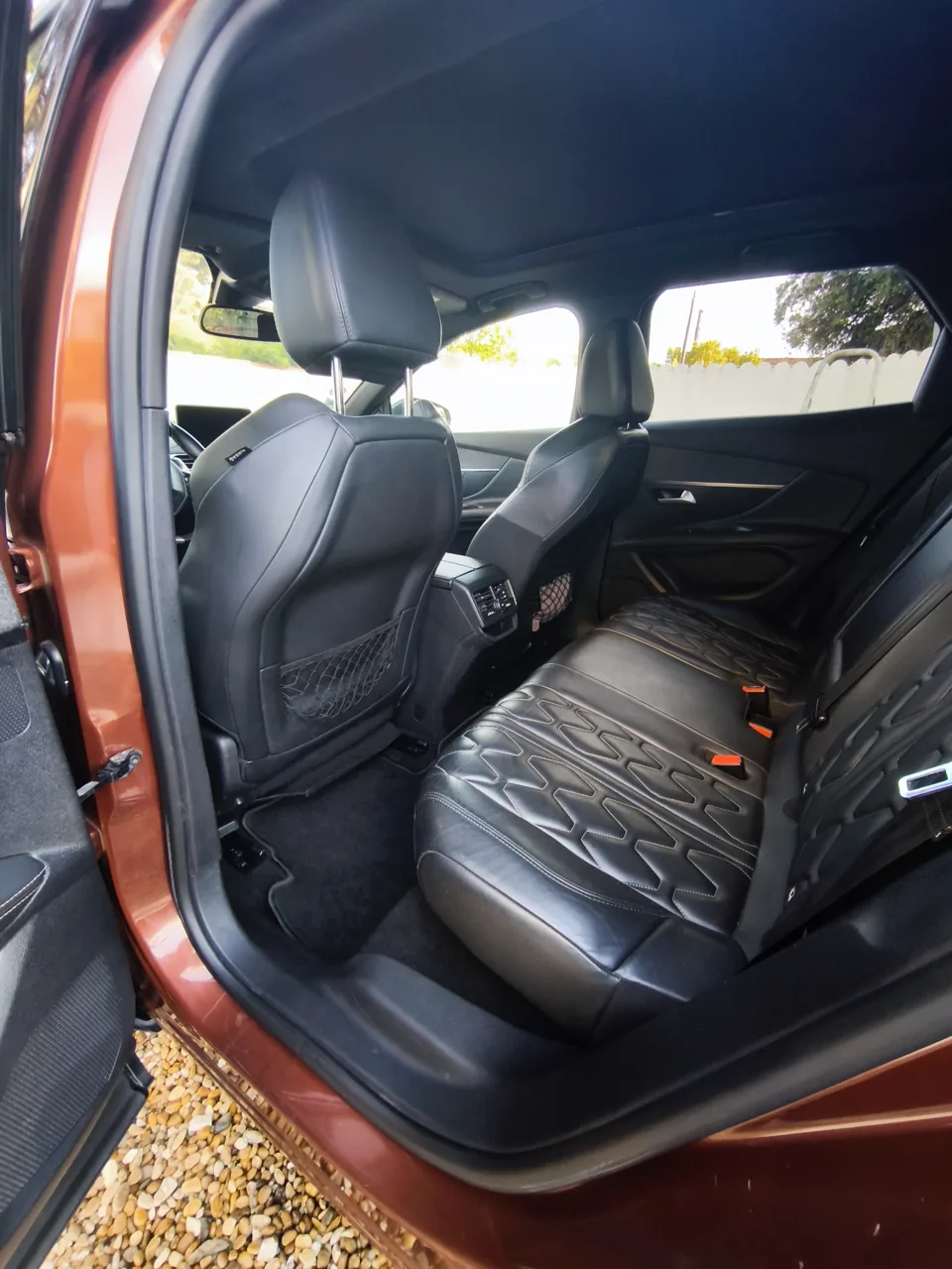 Places arrière du Peugeot 3008 nettoyé par Maxishine
